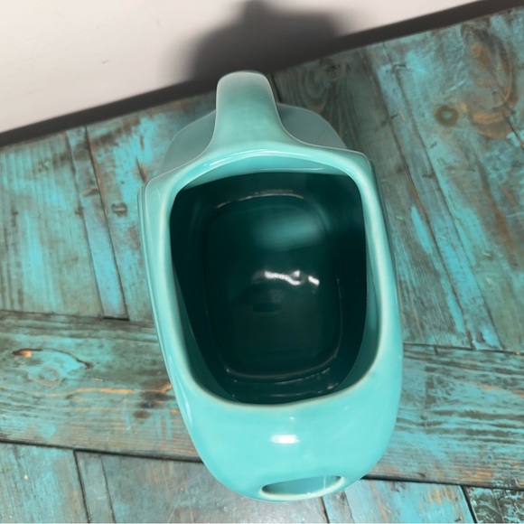 Fiesta Large Water Pitcher in Original Turquoise Glaze - Picture 8 of 9